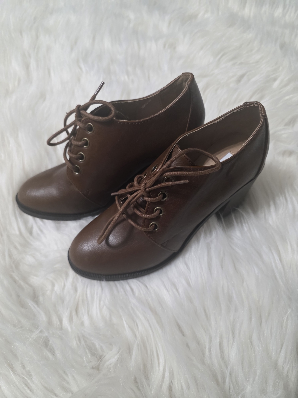 Steve Madden Brown Lace-Up Women's Block Heel Oxfords